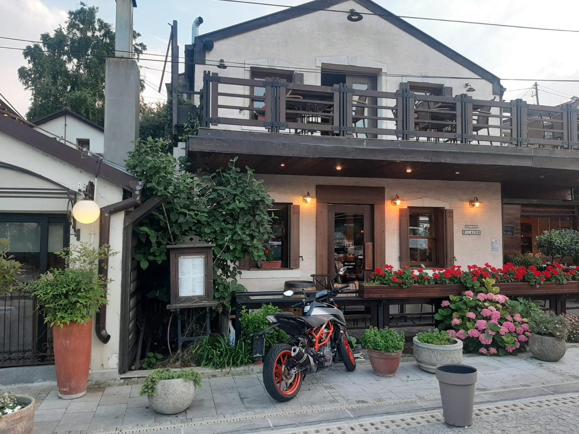 River Hostel Belgrade Exterior photo